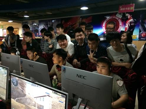 切尔西对他 切尔西对他