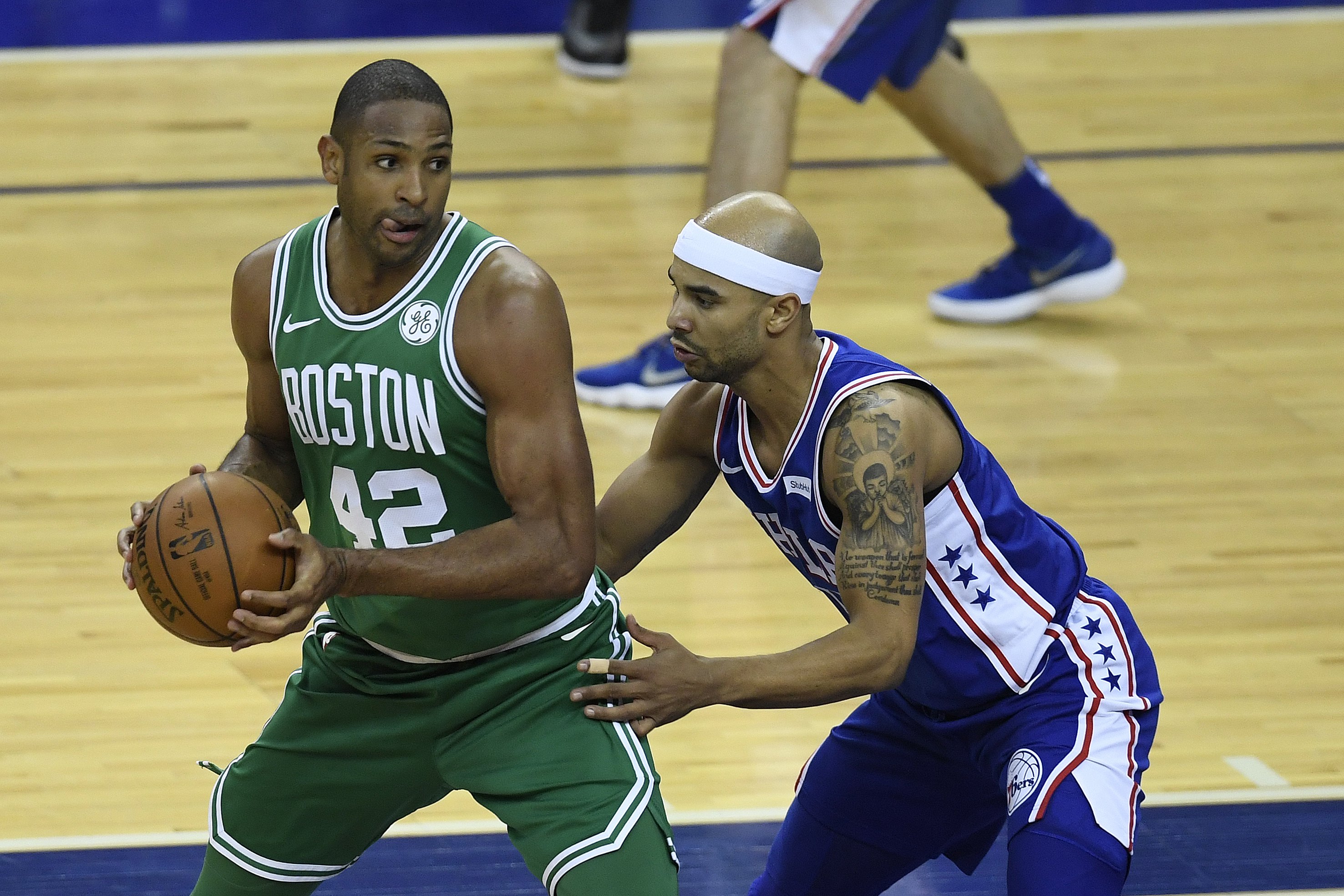 霍華德步上 霍華德步上