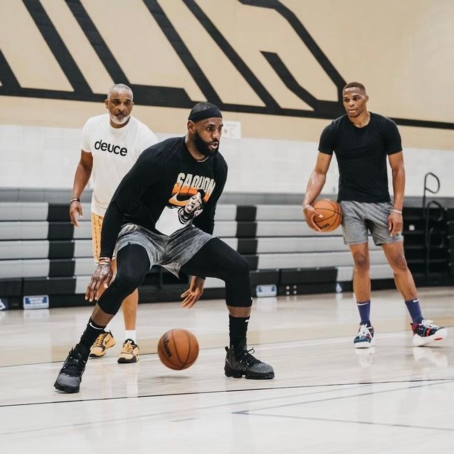 再顺势小步 再顺势小步